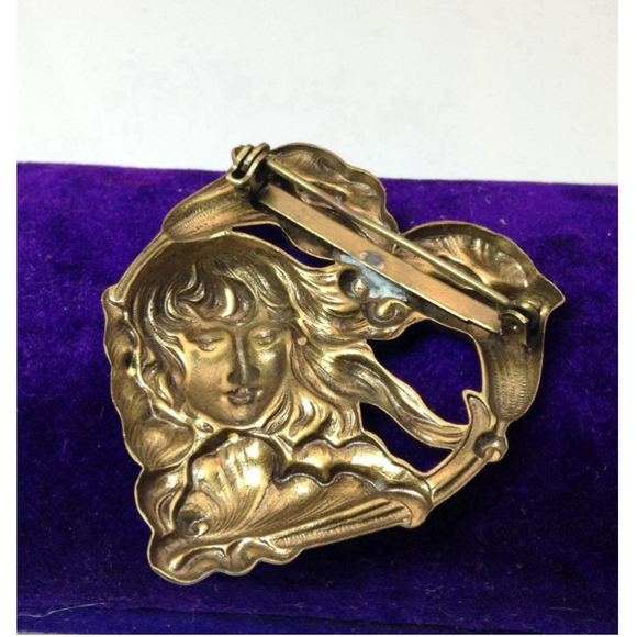 Vintage Art Nouveau Lady Brooch - Picture 2 of 3